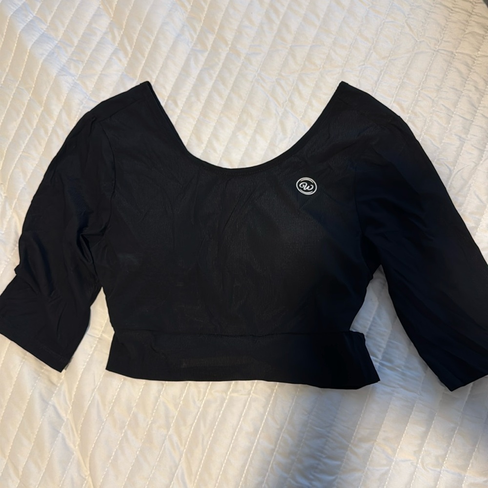 Black work out top